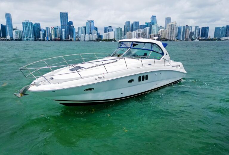 Miami: Private Yacht Cruise With Champagne Activity Details