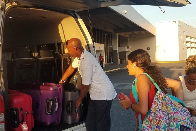 Montego Bay Round Trip Airport Transfers - Key Service Features