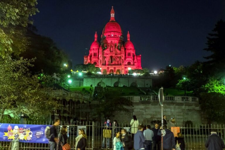 Montmartre Guided Walking Tour With Sacré Cœur & City Views Tour Description