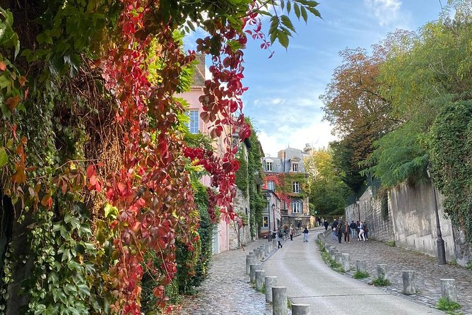 Montmartre Semi Private Walking Tour Max 6 People Guaranteed Tour Highlights