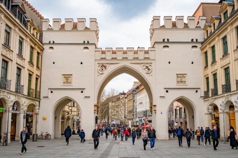 Munich: Old Town Walking Tour In Spanish Tour Overview