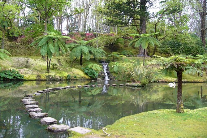 Mystic Furnas Canoeing + Terra Nostra Tour Overview