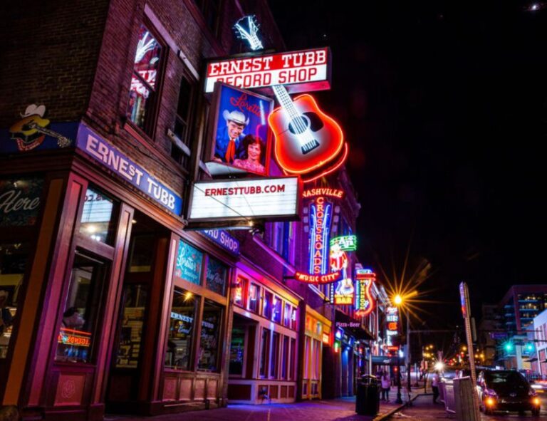 Nashville: Ghosts, Boos And Booze Haunted Pub Crawl Tour Overview And Highlights