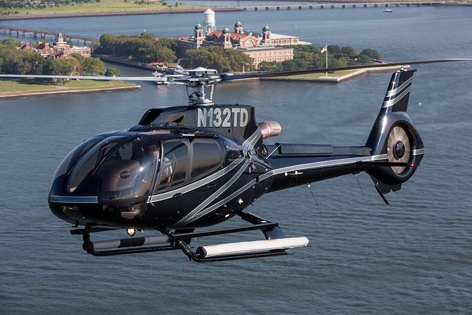 New York Helicopter Tour: Ultimate Manhattan Sightseeing - Tour Duration and Availability