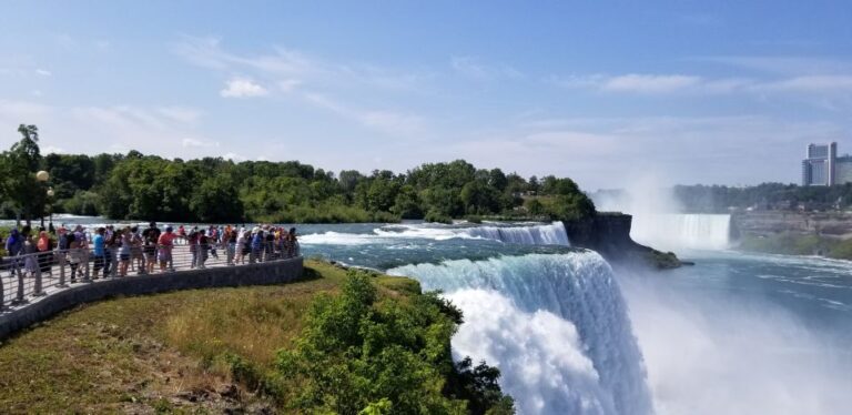 Niagara Falls, New York State: Guided Falls Walking Tour Tour Overview