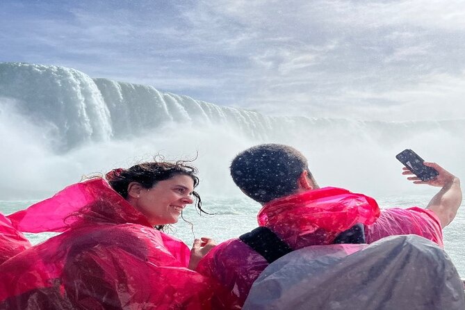 Niagara Falls Small Group Walking W/boat & Behind The Falls Tour Inclusions