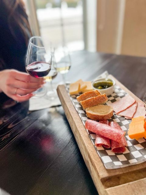 Niagara On The Lake: Wine & Charcuterie Tour With Tastings Tour Overview