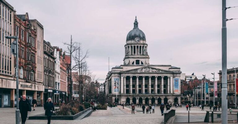 Nottingham: Fun Puzzle Treasure Hunt To A Pub! Exploring Nottinghams Landmarks And Hidden Gems