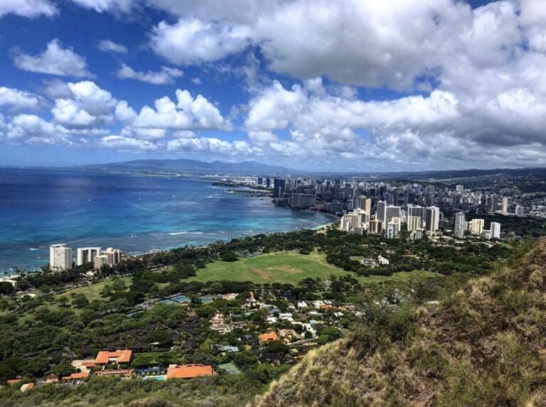 Oahu: Diamond Head Crater Trailhead Transfer & Entry Fee Activity Overview