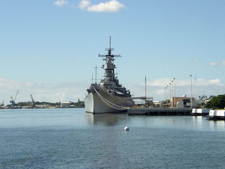 Oahu: Pearl Harbor Premium Tour Tour Details