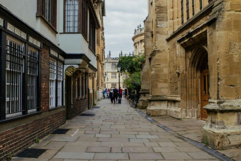 Oxford: Walking Tour And Carfax Tower Entry Ticket Tour Details