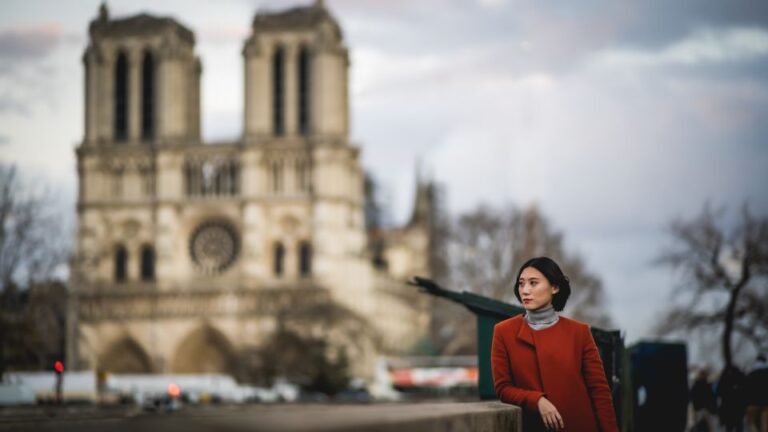 Paris: Cinematic And Fun Photoshoot With A Professional Capture The Charm Of Paris