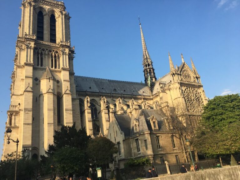 Paris: Explore The Île De La Cité With A Local Explore The Heart Of Paris