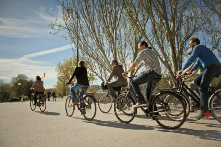 Paris: Guided Bike Tour Highlights Along The Seine Tour Overview