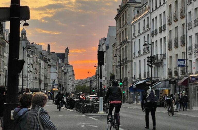 Paris: Love Stories Walk In The Marais The Creator Of Shakespeare And Company