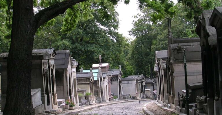 Paris: Père Lachaise Cemetery Walking Tour Tour Overview