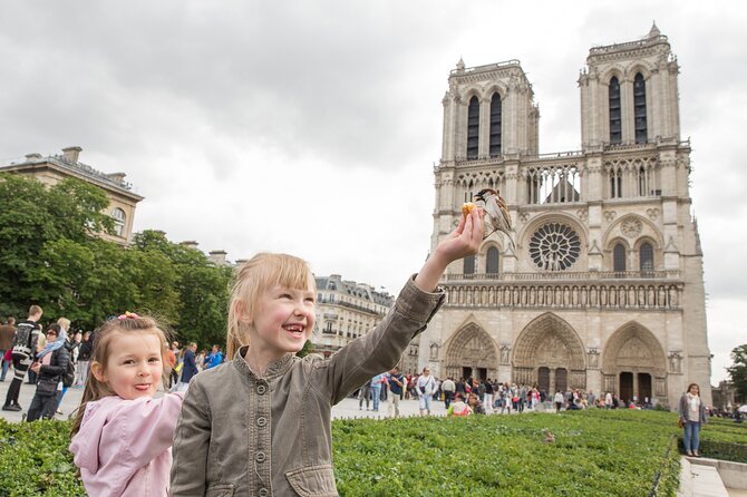 Paris Private Family Tour City Highlights & The Best Museum For Kids Inclusions