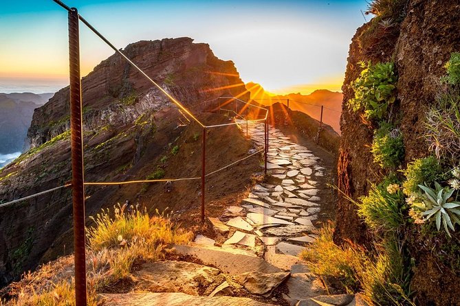 Pico Do Arieiro / Pico Ruivo Tour Overview