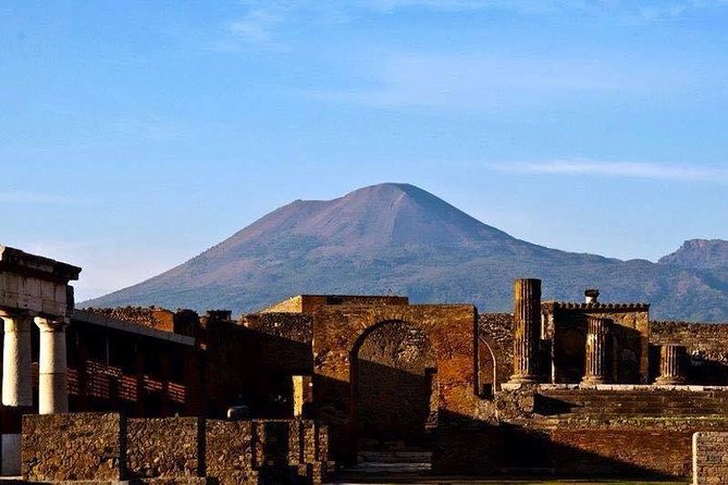 Pompeii Entrance Ticket & Walking Tour With An Archaeologist Tour Overview