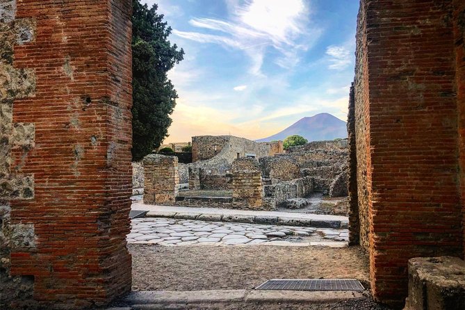 Pompeii & Vesuvius With Lunch & Wine Tasting From Positano Highlights Of The Pompeii Tour