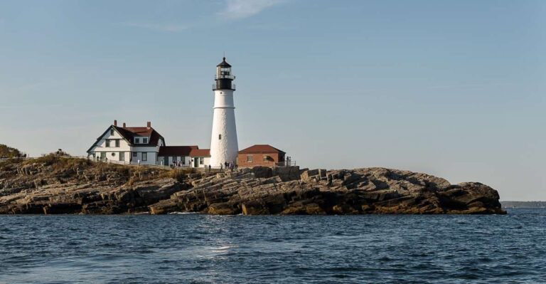 Portland: Sunset Lighthouse Cruise In Casco Bay With Drinks Tour Overview