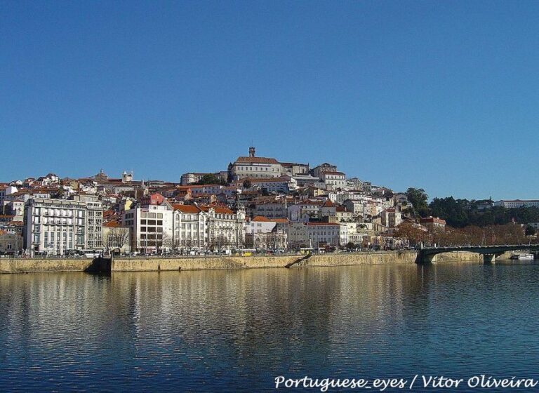 Porto: Private Transfer To Algarve With Stops Up To 2 Cities Trip Details