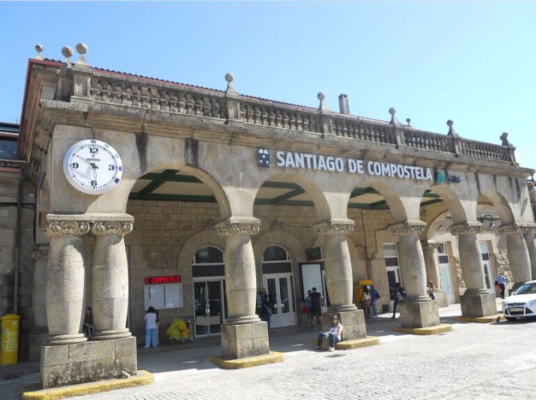 Porto: Private Transfer To Santiago De Compostela Transfer Details