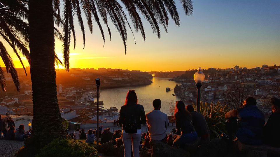 Porto: Tuk Tuk Sunset Tour With Glass of Port Wine - Tour Overview