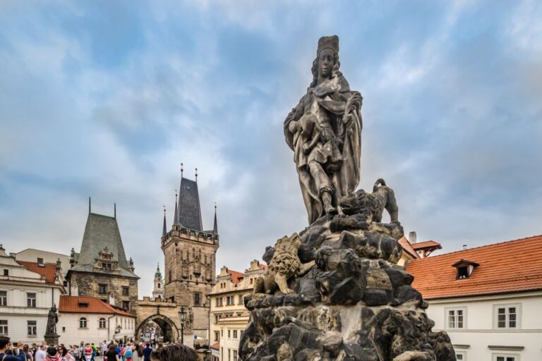 Prague: 3 Hour Walking Tour Of Old Town & Prague Castle Tour Overview