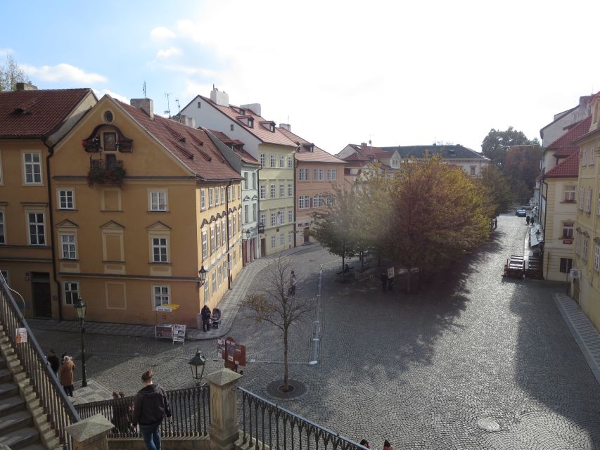 Prague: Bus and Boat Tour - Tour Overview