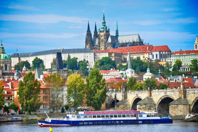 Prague: Castle Entry Ticket With Guide And river cruise Tour Overview