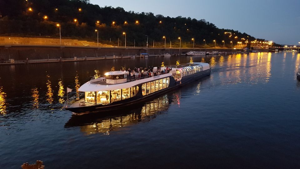 Prague: City Tour And Dinner Cruise With Hotel Pickup