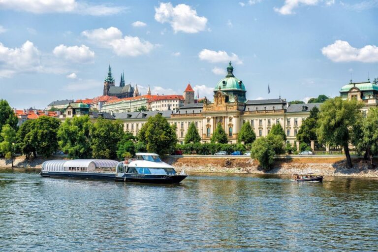 Prague: Evening Vltava River Eco Cruise With Prosecco Cruise Overview