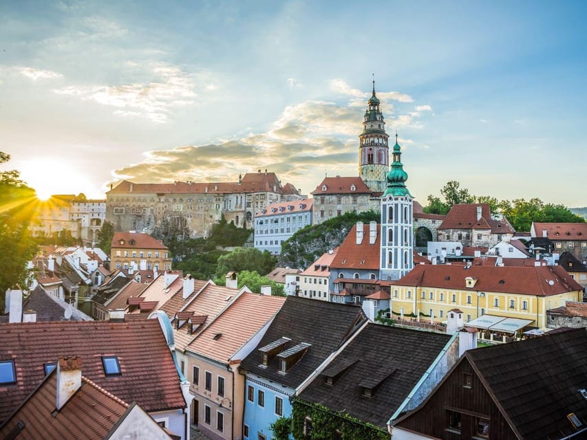 Prague: Transfer to Hallstatt via Fabulous Cesky Krumlov - Overview and Pricing