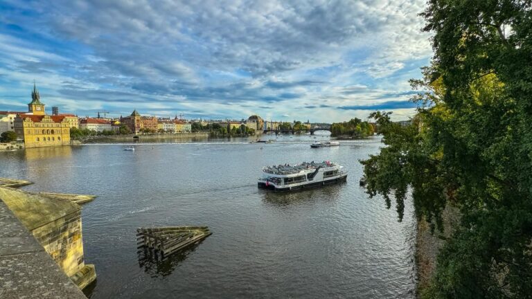 Prague: Vltava River Sightseeing Cruise Tour Overview