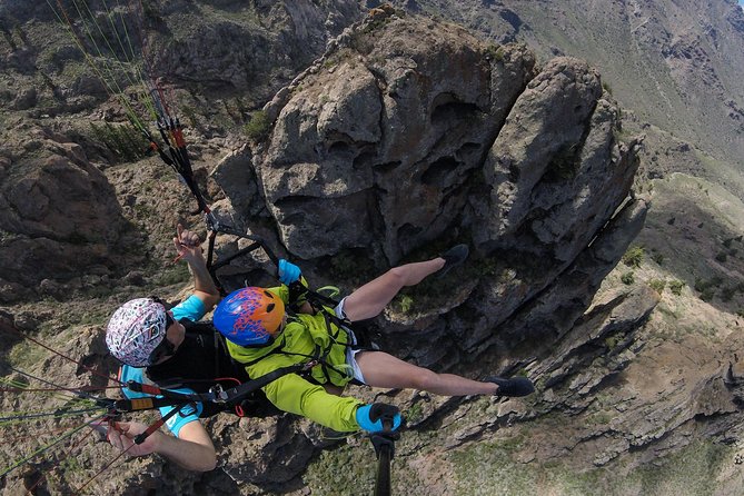 Premium Paragliding In Tenerife With The Best Staff Of Pilots: Emotion And Safety Inclusions And Amenities