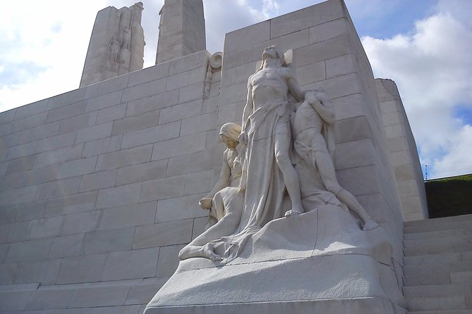 Private Canadian Ww1 Vimy & Somme Battlefield Tour From Arras Or Lille Itinerary Highlights