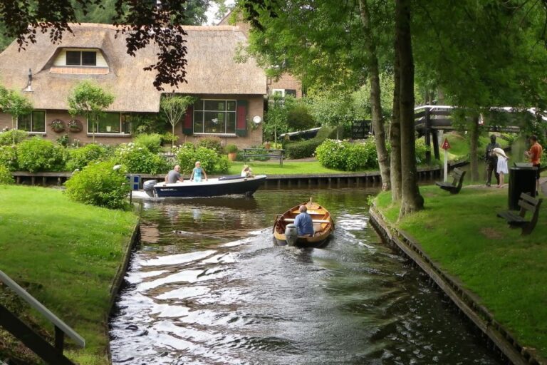 Private Day Trip To Giethoorn And The Afsluitdijk Itinerary Highlights