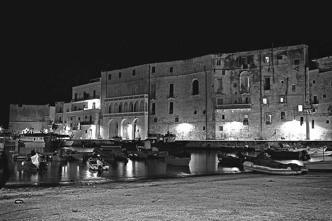 Private Guided Tour in Monopoli: Walking Through the Old Town - Inclusions