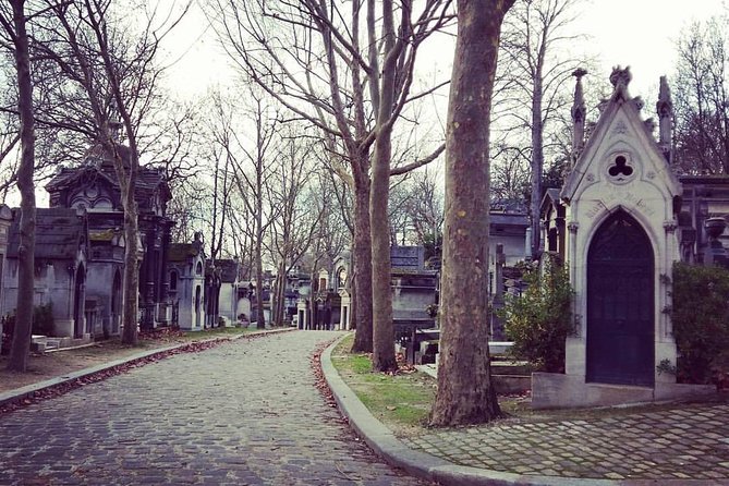 Private Guided Tour to Père Lachaise Cemetery in Paris - Overview of the Tour