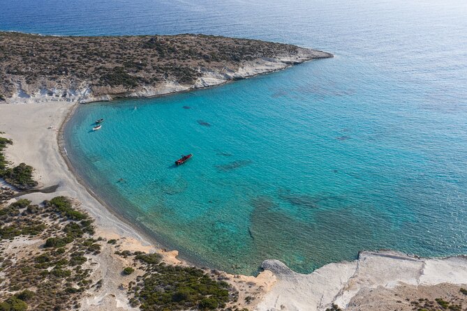 Private Luxury Boat Tour to Kimolos & Poliegos - Meeting and Pickup