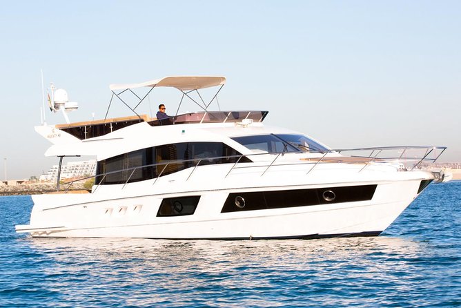 Private Luxury Yacht Cruise Around Atlantis and Dubai Marina - Overview and Experience