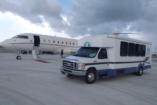 Private One Way Transfer From Lynden Airport To Bahamas Included Amenities