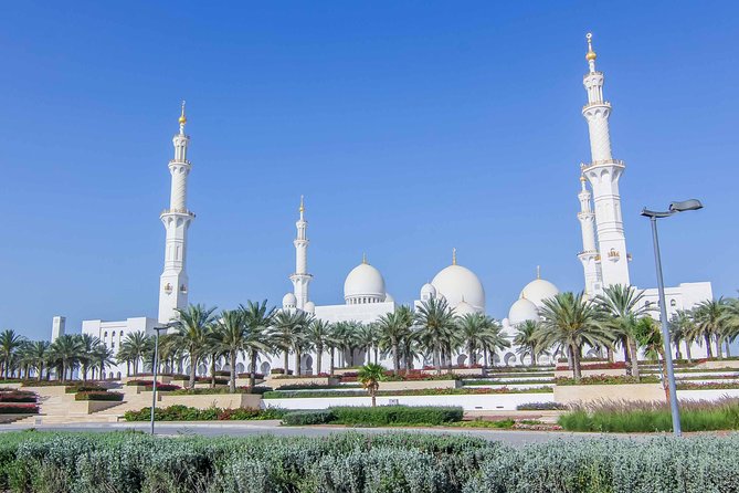 Private Tour: Abu Dhabi Full-Day City Sightseeing With Transport From Dubai - Top Attractions in Abu Dhabi