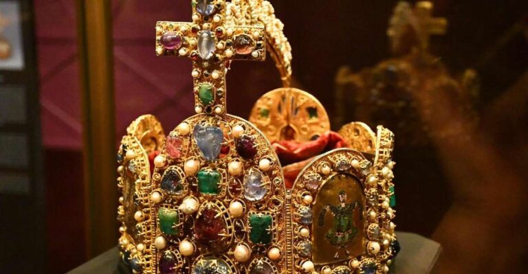 Private Tour: Imperial Treasury Vienna Tour Details