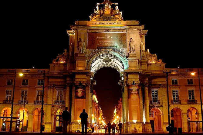 Private Tour: Lisbon Fado Dinner Show And Panoramic Night Tour Tour Overview