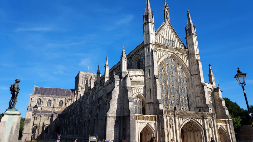 Private Winchester Walking Tour - Overview of the Tour