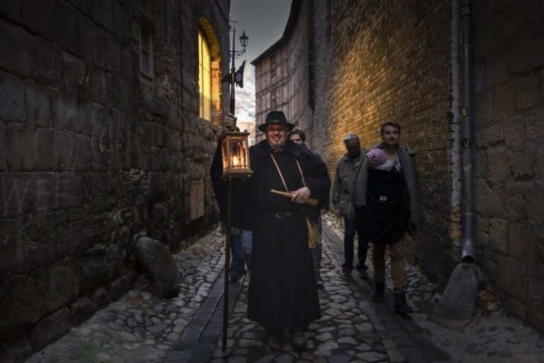 Quedlinburg: Historical Old Town Evening Walking Tour Tour Overview