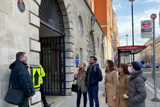 Queen Highlights Walking Tour Of London Tour Overview