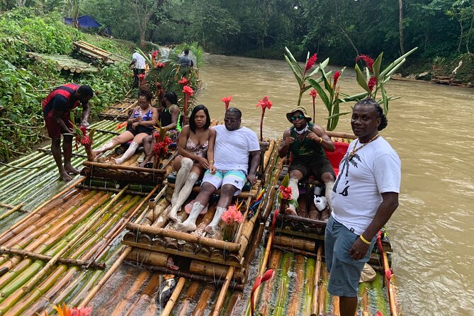 Rafting on the Martha Brae - Exploring the Martha Brae River